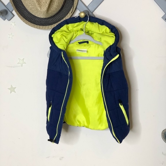 GABE Rogers puffer vest - Picture 7 of 8